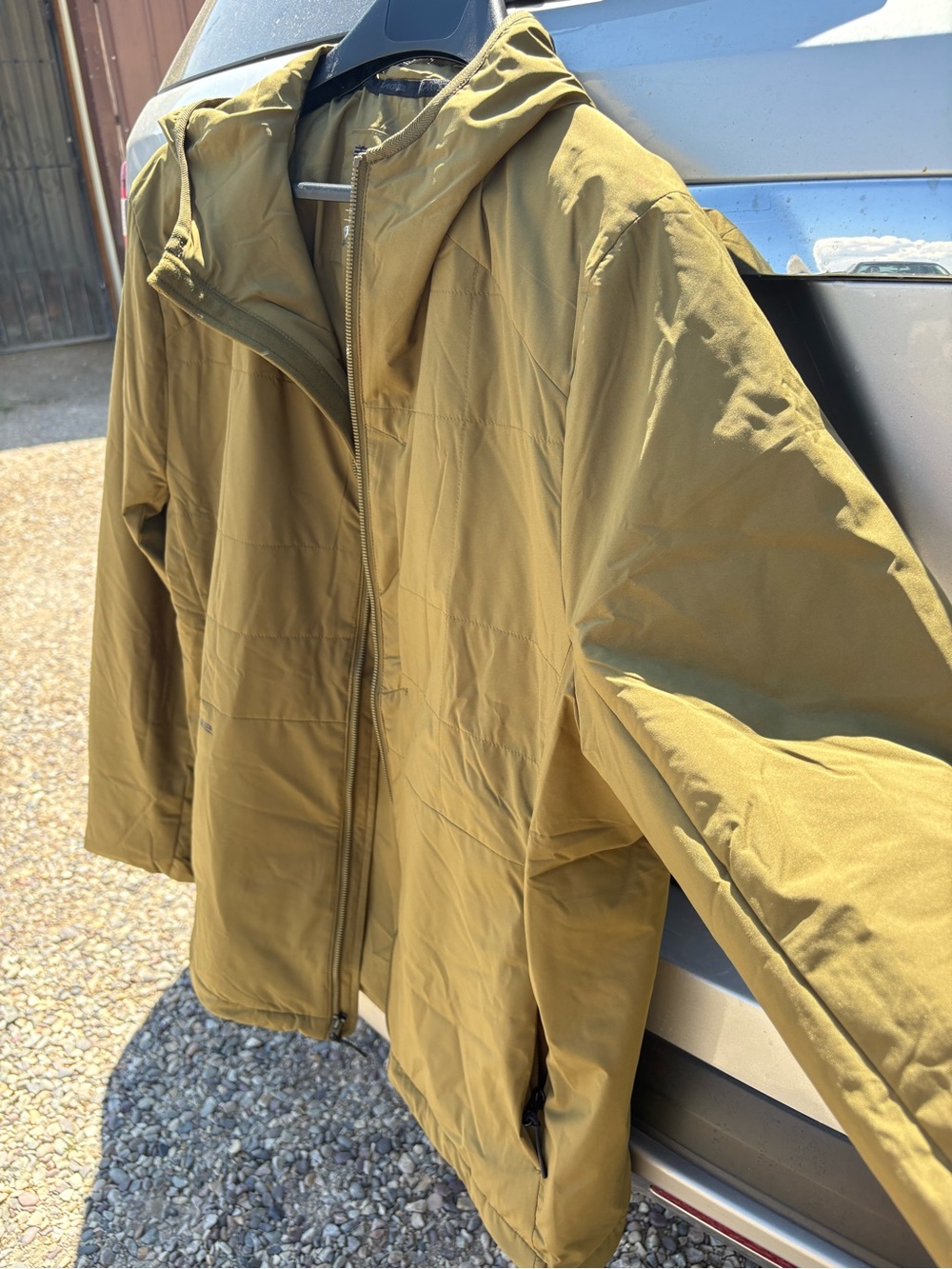 Dakine Men's Olive Green Hooded Puffer Jacket - Picture 7 of 9